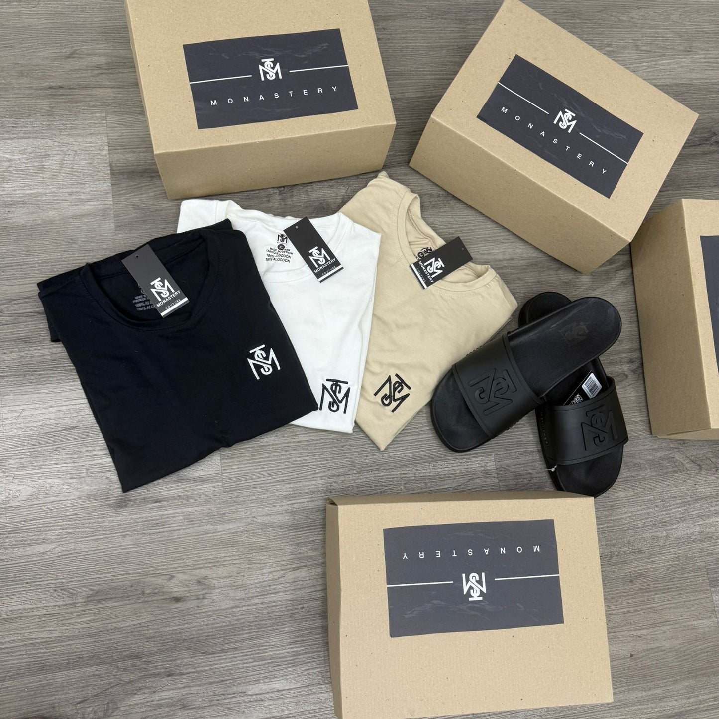 Combo monastery 3 camisetas y 1 sandalia